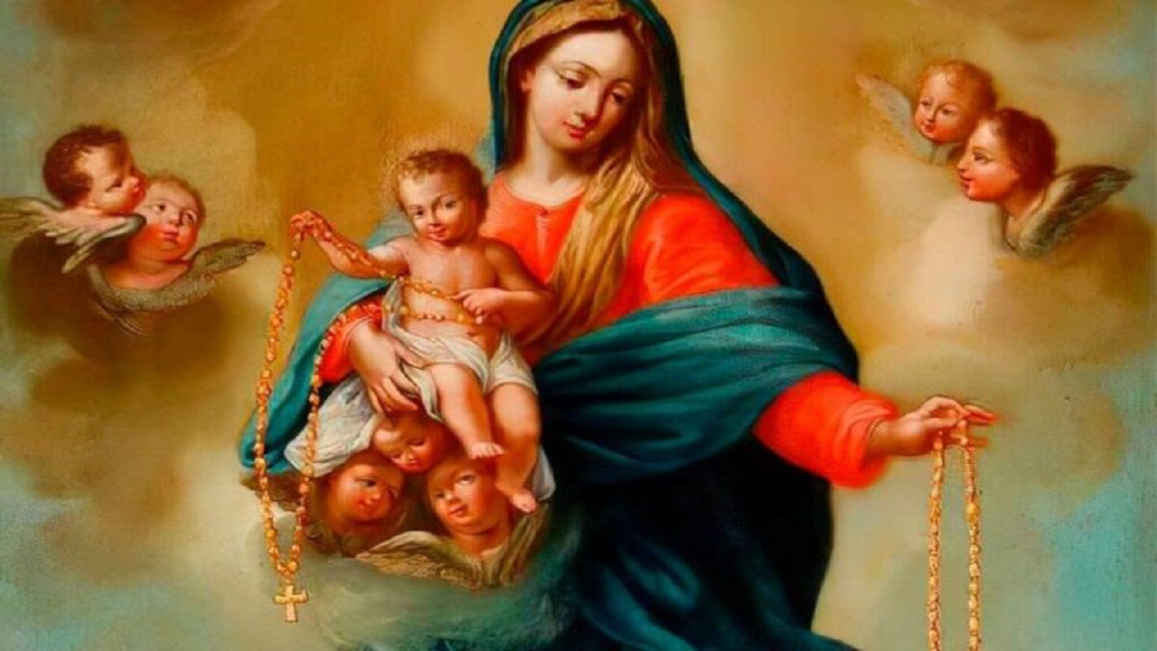 imagem de Nossa Senhora do Rosário com o menino Jesus no colo